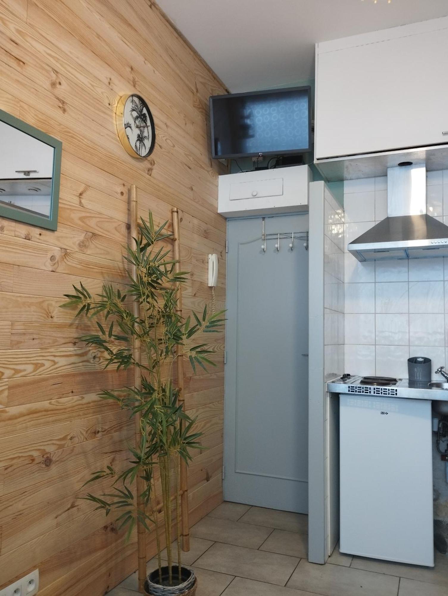 Chambrette Boulevard Des Pyrenees Hypercentre 10M Carre Wc Sur Le Palier, Porte40 بو المظهر الخارجي الصورة