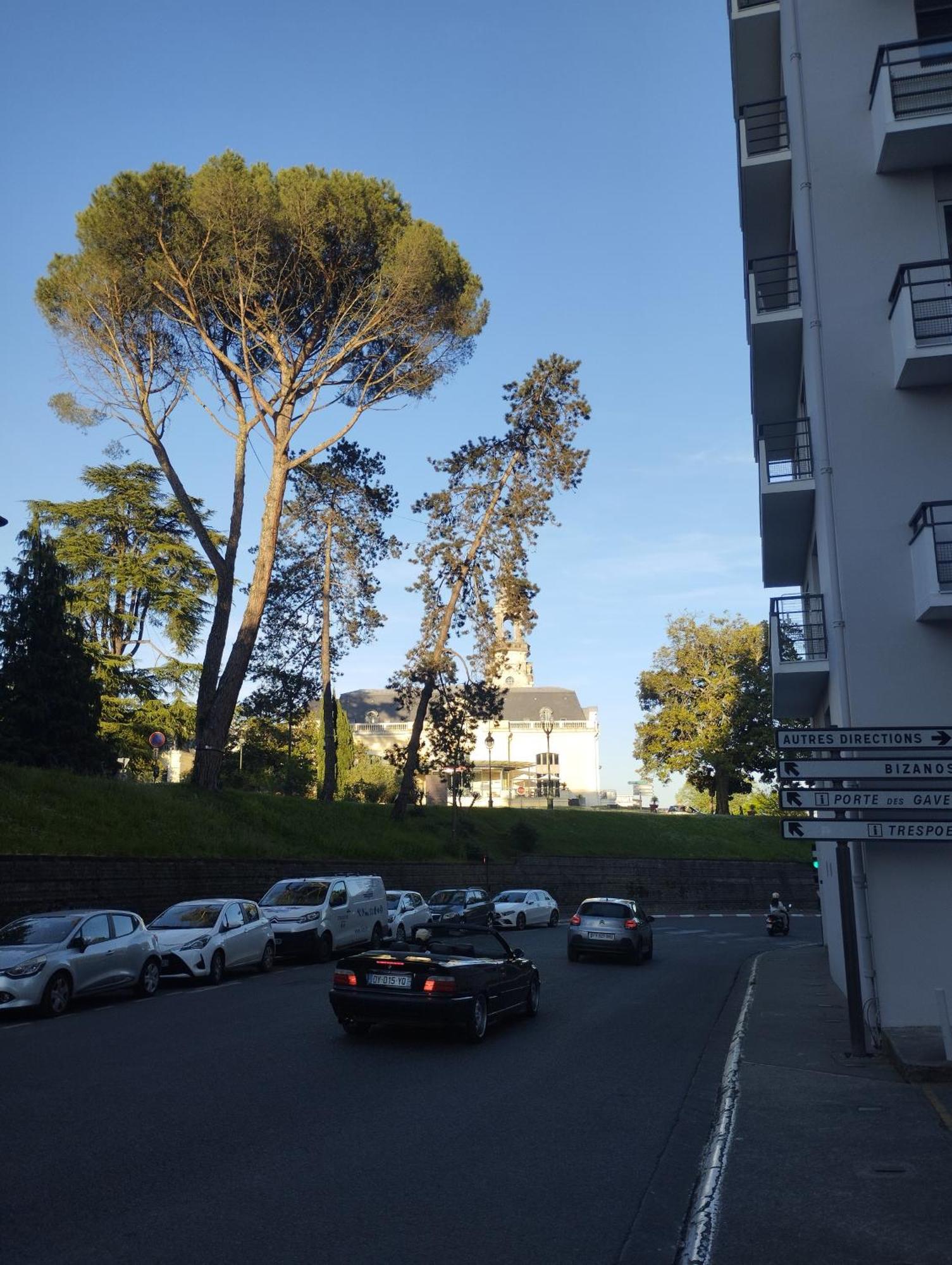 Chambrette Boulevard Des Pyrenees Hypercentre 10M Carre Wc Sur Le Palier, Porte40 بو المظهر الخارجي الصورة